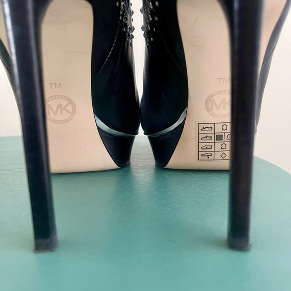 Michael Kors black platform boots with studs size 7M great condition org $350 - Picture 12 of 15